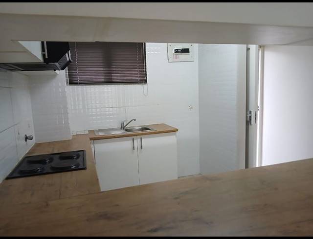 2 BEDROOM APARTMENT FOR SALE IN MALVERN